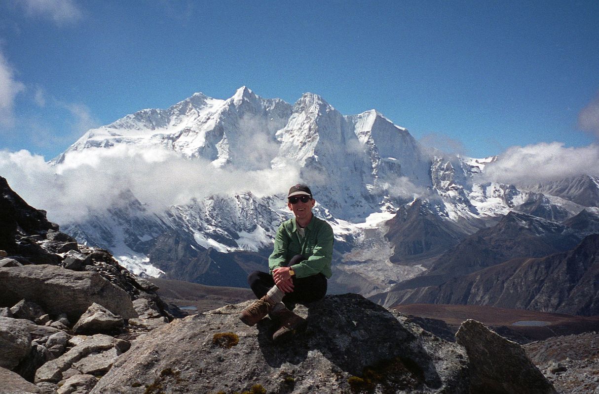 16 Jerome Ryan On Langma La With Makalu And Chomolonzo Behind